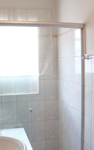 Casa à venda com 1200m², 3 quartos e 4 vagasBanheiro da Suíte
