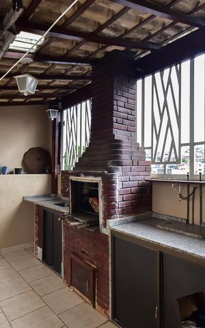 Casa à venda com 152m², 3 quartos e 2 vagasChurrasqueira