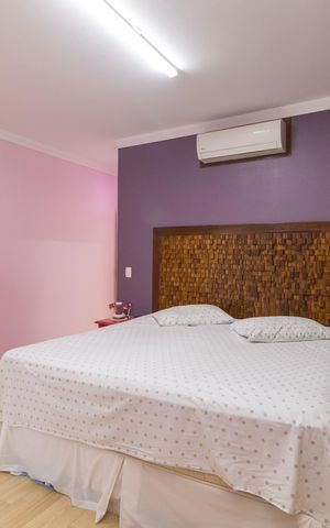 Casa à venda com 180m², 3 quartos e 3 vagas Casa à venda com 180m², 3 quartos e 3 vagasSuíte 1