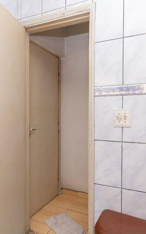 Casa à venda com 140m², 3 quartos e 2 vagasBanheiro 1