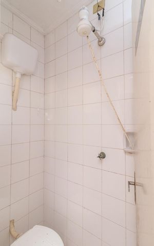 Casa à venda com 140m², 3 quartos e 2 vagasBanheiro 2