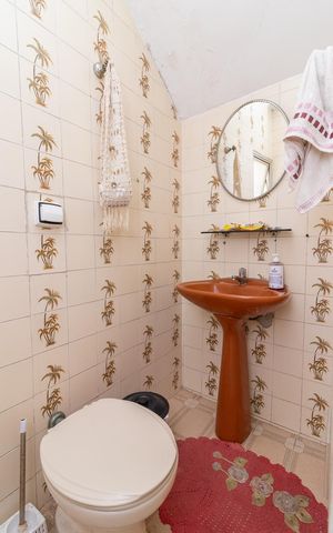 Casa à venda com 140m², 3 quartos e 2 vagasLavabo