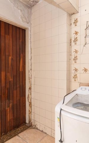 Casa à venda com 140m², 3 quartos e 2 vagasÁrea de Serviço