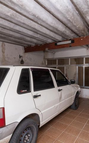 Casa à venda com 140m², 3 quartos e 2 vagasGaragem