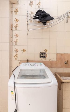 Casa à venda com 140m², 3 quartos e 2 vagasÁrea de Serviço
