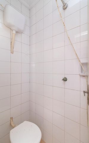 Casa à venda com 140m², 3 quartos e 2 vagasBanheiro 2
