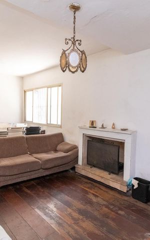 Casa à venda com 140m², 3 quartos e 2 vagasSala