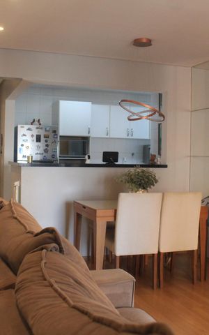 Apartamento à venda com 70m², 2 quartos e 1 vagaSala