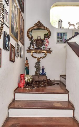 Casa à venda com 495m², 4 quartos e 3 vagasEscada