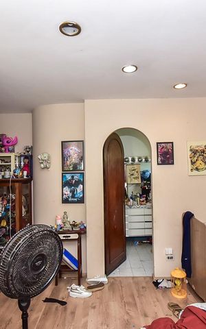 Casa à venda com 495m², 4 quartos e 3 vagasSuíte 2