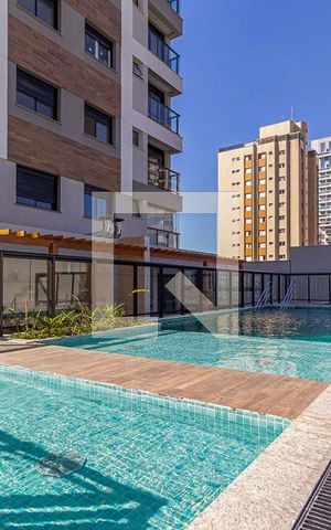 Apartamento à venda com 92m², 3 quartos e 2 vagas Apartamento à venda com 92m², 3 quartos e 2 vagasÁrea comum - Piscina