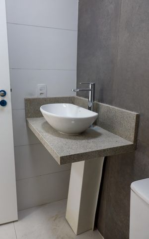 Apartamento à venda com 92m², 3 quartos e 2 vagas Apartamento à venda com 92m², 3 quartos e 2 vagasBanheiro da Suíte 1