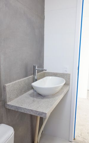 Apartamento à venda com 92m², 3 quartos e 2 vagas Apartamento à venda com 92m², 3 quartos e 2 vagasBanheiro da Suíte 2