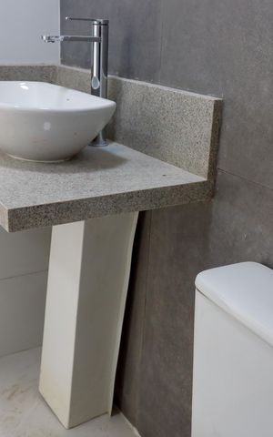 Apartamento à venda com 92m², 3 quartos e 2 vagas Apartamento à venda com 92m², 3 quartos e 2 vagasBanheiro da Suíte 1