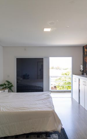 Casa de condomínio à venda com 330m², 4 quartos e sem vaga Casa de condomínio à venda com 330m², 4 quartos e sem vagaSuíte 01
