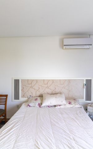 Casa de condomínio à venda com 330m², 4 quartos e sem vaga Casa de condomínio à venda com 330m², 4 quartos e sem vagaSuíte 01