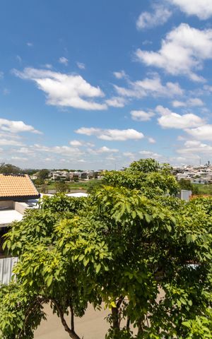 Casa de condomínio à venda com 330m², 4 quartos e sem vaga Casa de condomínio à venda com 330m², 4 quartos e sem vagaVista da Sacada da Suíte 01