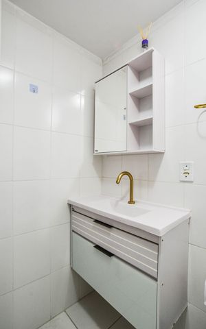 Apartamento à venda com 59m², 2 quartos e 1 vaga Apartamento à venda com 59m², 2 quartos e 1 vagaBanheiro