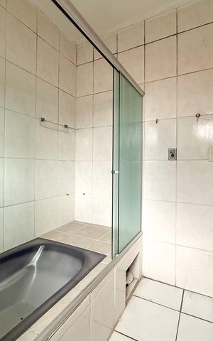 Casa à venda com 130m², 3 quartos e 1 vaga Casa à venda com 130m², 3 quartos e 1 vagaBanheiro