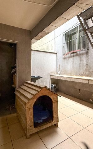 Casa à venda com 130m², 3 quartos e 1 vaga Casa à venda com 130m², 3 quartos e 1 vagaQuintal