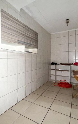 Casa à venda com 130m², 3 quartos e 1 vaga Casa à venda com 130m², 3 quartos e 1 vagaCozinha