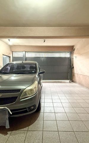 Casa à venda com 130m², 3 quartos e 1 vaga Casa à venda com 130m², 3 quartos e 1 vagaGaragem