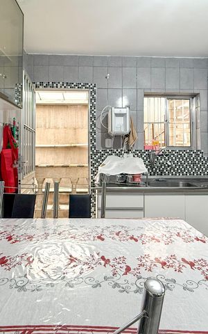 Casa à venda com 130m², 3 quartos e 1 vaga Casa à venda com 130m², 3 quartos e 1 vagaCozinha