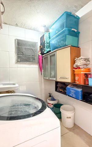 Casa à venda com 130m², 3 quartos e 1 vaga Casa à venda com 130m², 3 quartos e 1 vagaÁrea de Serviço