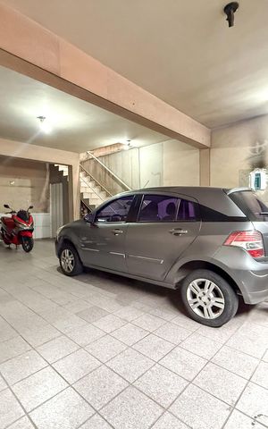 Casa à venda com 130m², 3 quartos e 1 vaga Casa à venda com 130m², 3 quartos e 1 vagaGaragem