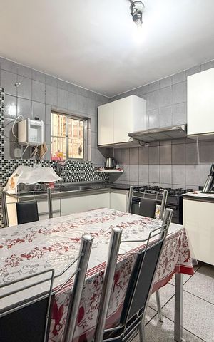 Casa à venda com 130m², 3 quartos e 1 vaga Casa à venda com 130m², 3 quartos e 1 vagaCozinha