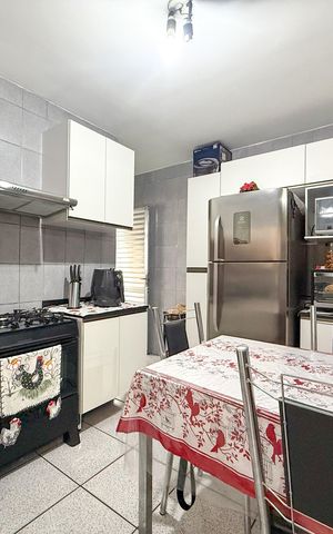 Casa à venda com 130m², 3 quartos e 1 vaga Casa à venda com 130m², 3 quartos e 1 vagaCozinha