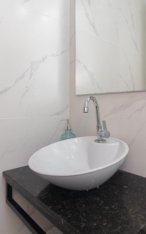 Apartamento à venda com 28m², 1 quarto e sem vagaBanheiro