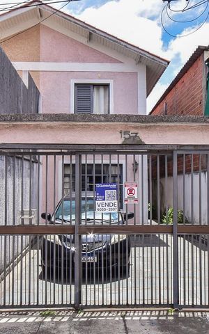 Casa à venda com 125m², 3 quartos e 2 vagasFachada