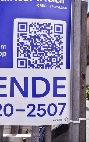 Casa à venda com 125m², 3 quartos e 2 vagasFachada