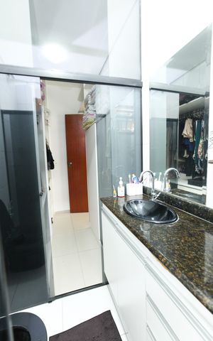 Casa à venda com 321m², 5 quartos e 4 vagas