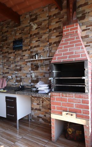 Casa à venda com 300m², 3 quartos e 1 vagaÁrea de Lazer