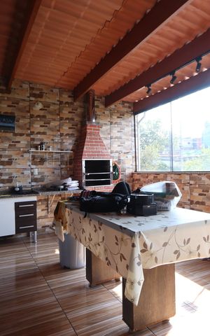 Casa à venda com 300m², 3 quartos e 1 vagaÁrea de Lazer