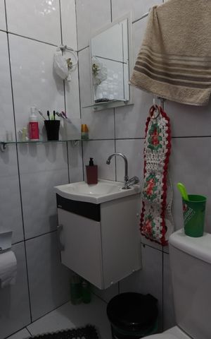 Casa à venda com 300m², 3 quartos e 1 vagaBanheiro