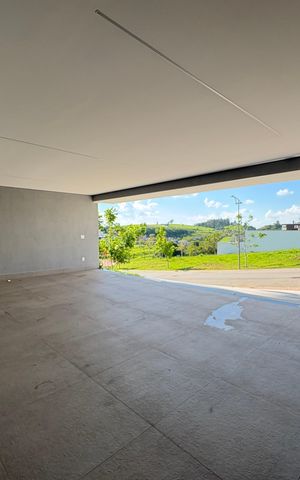Casa de condomínio à venda com 500m², 4 quartos e 6 vagasGaragem