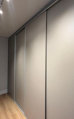 Casa de condomínio à venda com 500m², 4 quartos e 6 vagasSuíte Master - Closet