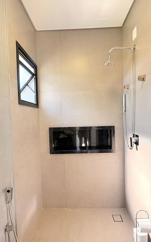 Casa de condomínio à venda com 500m², 4 quartos e 6 vagasBanheiro Social 