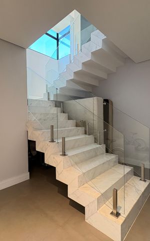 Casa de condomínio à venda com 500m², 4 quartos e 6 vagasGaragem