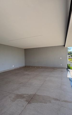 Casa de condomínio à venda com 500m², 4 quartos e 6 vagasGaragem