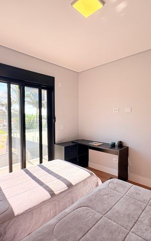 Casa de condomínio à venda com 500m², 4 quartos e 6 vagasSuíte 1