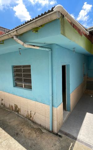 Casa para alugar com 125m², 2 quartos e sem vagaFachada