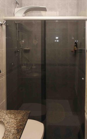Casa de condomínio à venda com 137m², 3 quartos e sem vaga Casa de condomínio à venda com 137m², 3 quartos e sem vagaBanheiro da Suite