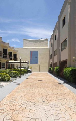 Casa de condomínio à venda com 137m², 3 quartos e sem vaga Casa de condomínio à venda com 137m², 3 quartos e sem vagaÁrea comum