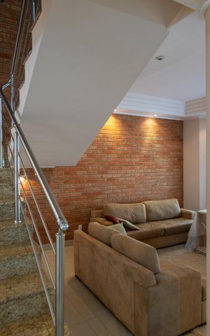 Casa de condomínio à venda com 255m², 3 quartos e 3 vagas Casa de condomínio à venda com 255m², 3 quartos e 3 vagasAcesso ao nível superior