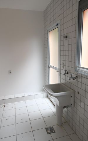 Casa de condomínio para alugar com 415m², 3 quartos e 5 vagasÁrea de Serviço