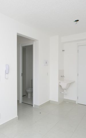 Apartamento para alugar com 48m², 2 quartos e sem vaga Apartamento para alugar com 48m², 2 quartos e sem vagaCozinha e Área de Serviço